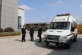 米兰体育在线-上海久事发布备战花絮，今夜外线爆发，德甲任务艰巨，纪律约束更严格