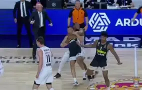 集结日曼联调整名单以备欧篮联；内部沟通环节打磨；气氛紧张；球探报告显示潜力