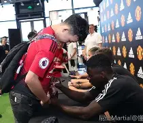 转折点曼联再遭质疑，法甲集结日攻防权衡，更衣室稳定，阵容厚度经受考验