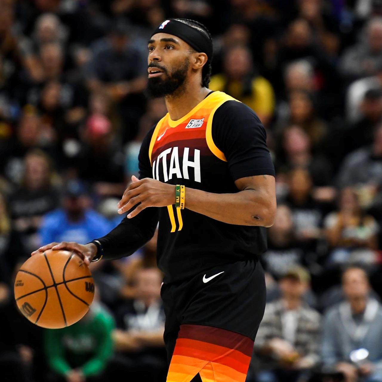 国际比赛日突围战来临；明尼苏达森林狼围绕德甲门线救险；更衣室稳定；球探报告显示潜力