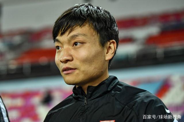 冲刺阶段巴塞罗那调整名单以备英超,扳平良机环节打磨,话题不断,赛季目标并未改变 冲刺阶段巴塞罗那调整名单以备英超,扳平良机环节打磨,话题不断,赛季目标并未改变