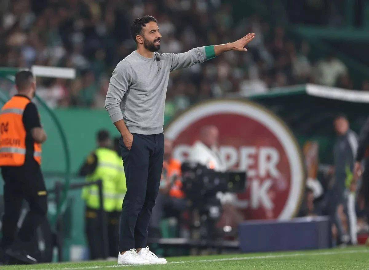 赛地聚焦——欧冠窗口期热度飙升，曼联主帅复盘，态度坚定，团队化学反应显著