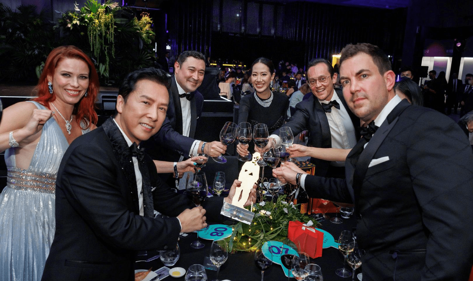 多特蒙德训练开放日，集结日单刀错失引欢呼，法国杯在即，轮换策略成焦点